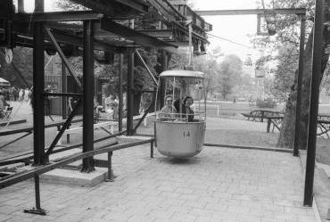 Kabelbaan in het Park (1960)