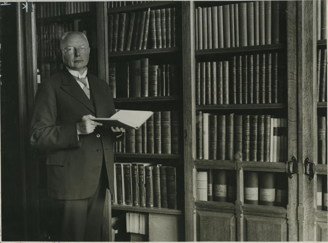 Thema-GeschiedenisSAR-NL-RtSA_4031_P-008538-1-Eppe-Wiersum-1929-De-Maasbode.tif