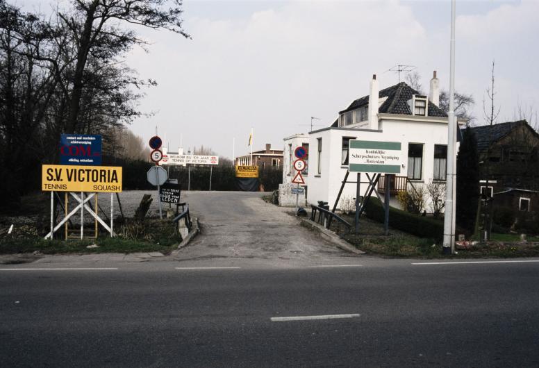 De Kralingseweg, S.V. Victoria.