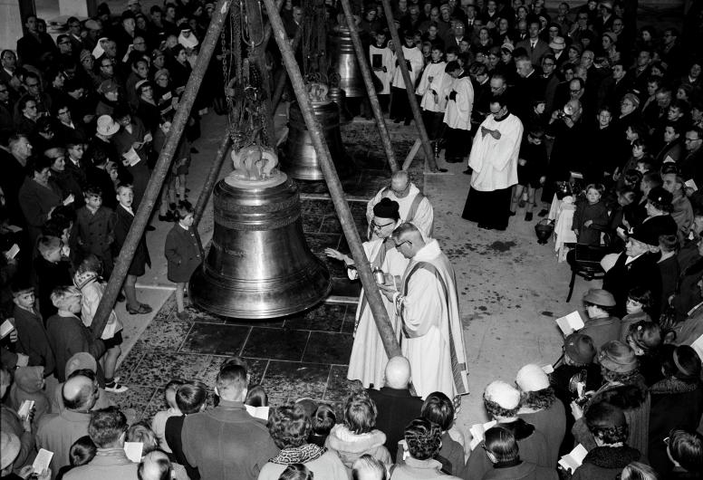 Inwijding van de klokken van de Steigerkerk