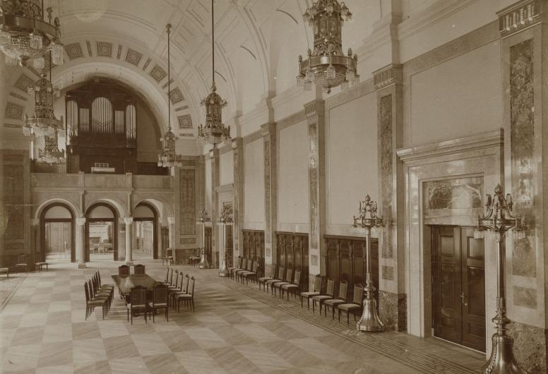 De burgerzaal.