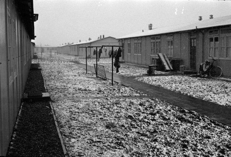 Kampement 'IJsseloord' voor Molukkers in Capelle aan den IJssel, maart 1958.